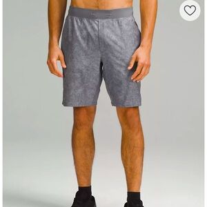 Men’s lululemon THE Linerless Shorts 9” Sz L